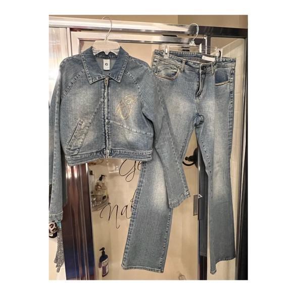 Akademiks Jean Jacket & Pants Set - Picture 1 of 12